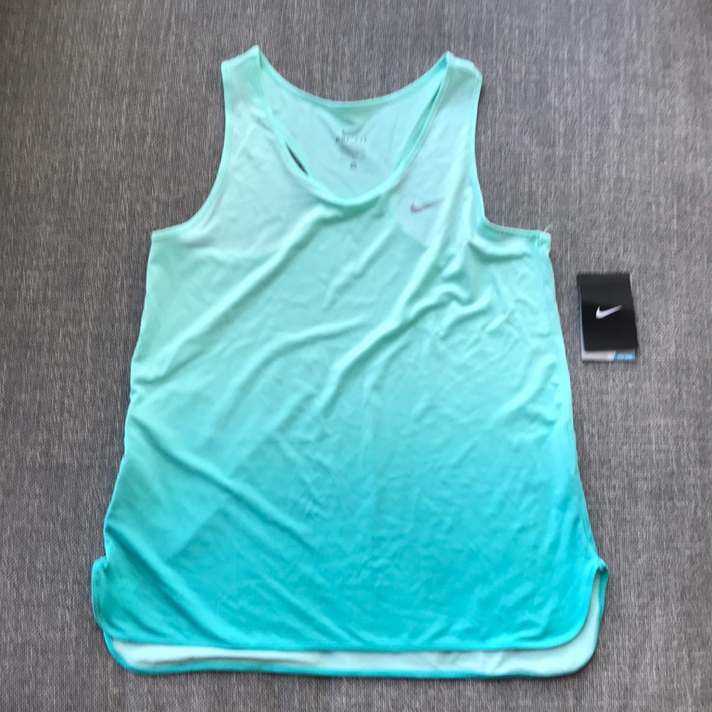 Nike Racerback Top Small